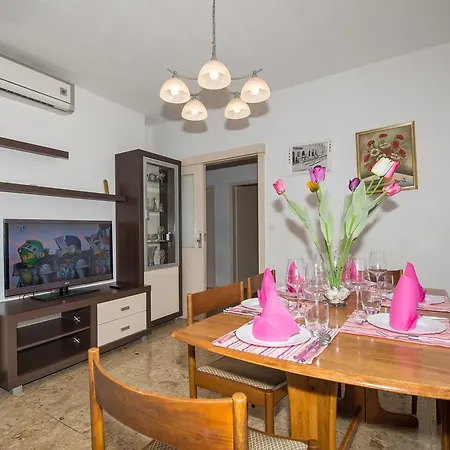 Marieta マカルスカ