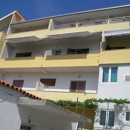 Marieta Apartment *