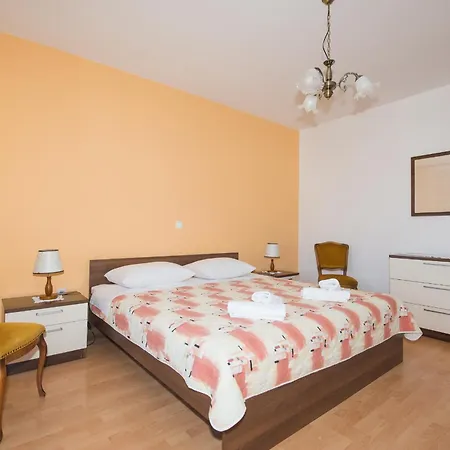 Marieta Apartman Makarska