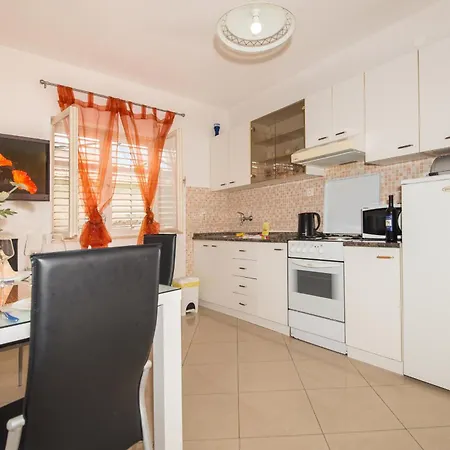 Marieta Apartman