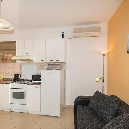Apartman Marieta *