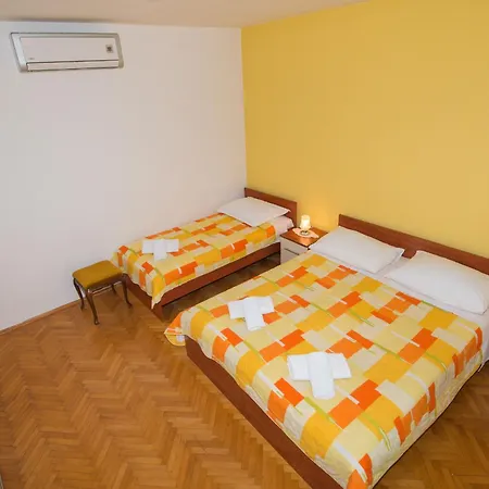 Marieta * Μακάρσκα